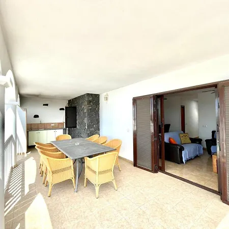 Encantadora Villa Con Piscina Privada, Wifi, A/C, Bbq, Playa Blanca