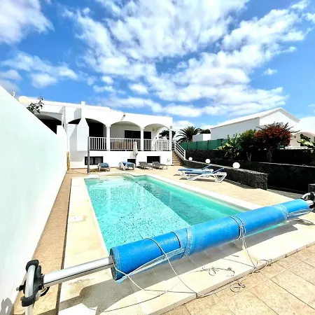 Encantadora Villa Con Piscina Privada, Wifi, A/C, Bbq, Playa Blanca Playa Blanca (Lanzarote)